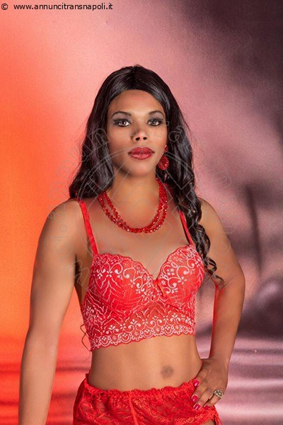 Foto Naomi Fire  Sexy Transescort Isernia