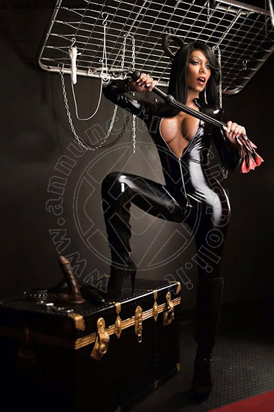 Foto Padrona Meg Castellani  Sexy Mistresstrans Padova