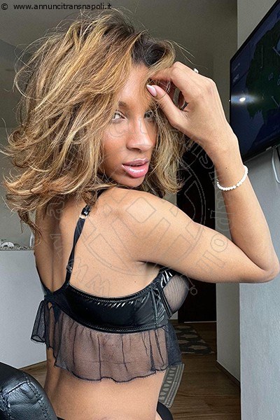 Foto Kiara Bardo Sexy Transescort Firenze