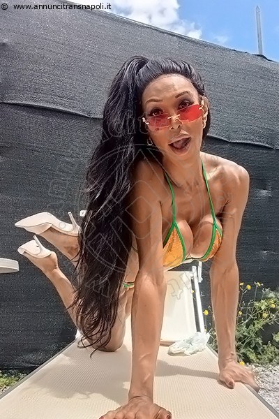 Foto Wanessa Ambrosio Sexy Trans Frosinone